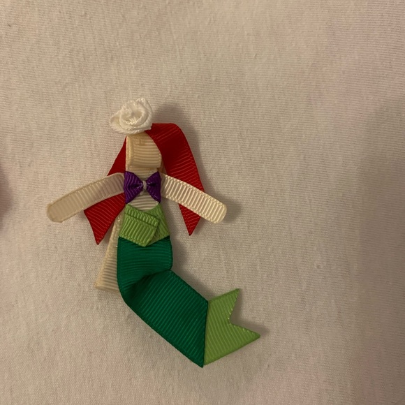 🎀3 Disney Princess Hair Bows🎀 - Picture 3 of 5